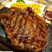 Sirloin Steak Empuk Juicy Enak Ada di 5 Tempat Ini