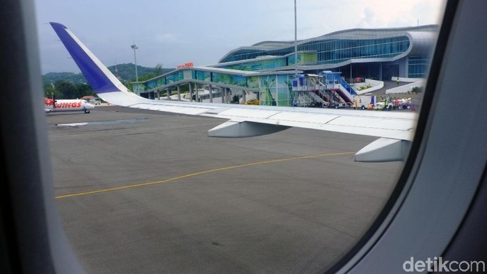 bandara komodo
