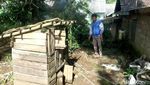 TKP Lubang Bayi yang Dikubur Hidup-hidup Ibunya di Purwakarta
