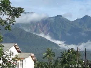 Asal-usul Nama Tasikmalaya, Keusik Ngalayah Muntahan Galunggung