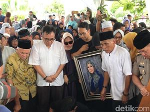 Sosok Dian Al Mahri, Pendiri Masjid Kubah Emas
