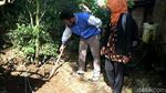 TKP Lubang Bayi yang Dikubur Hidup-hidup Ibunya di Purwakarta