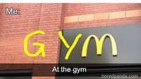 Boleh deh ya manfaatkan huruf M pada lambang McDonalds jadi kepanjangan GYM. Foto: Istimewa