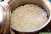Yuk, Intip Tips Masak Nasi Anti Gagal di Kompor!