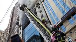 Penampakan Asap Kebakaran Gedung Perkantoran di Bangladesh