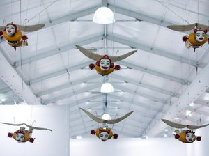 Patung Malaikat Kecil Heri Dono Melayang di Langit-langit Art Central Hong Kong