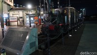 Masih ada lagi nih, Kereta Botchan. Ini adalah kereta yang dibuat menyerupai kereta uap pada tahun 1880an dan 1950an. Lajur kereta ini menghubungkan Dogo Onsen dengan area pusat Kota Matsuyama, Ehime. (Bonauli/detikcom)