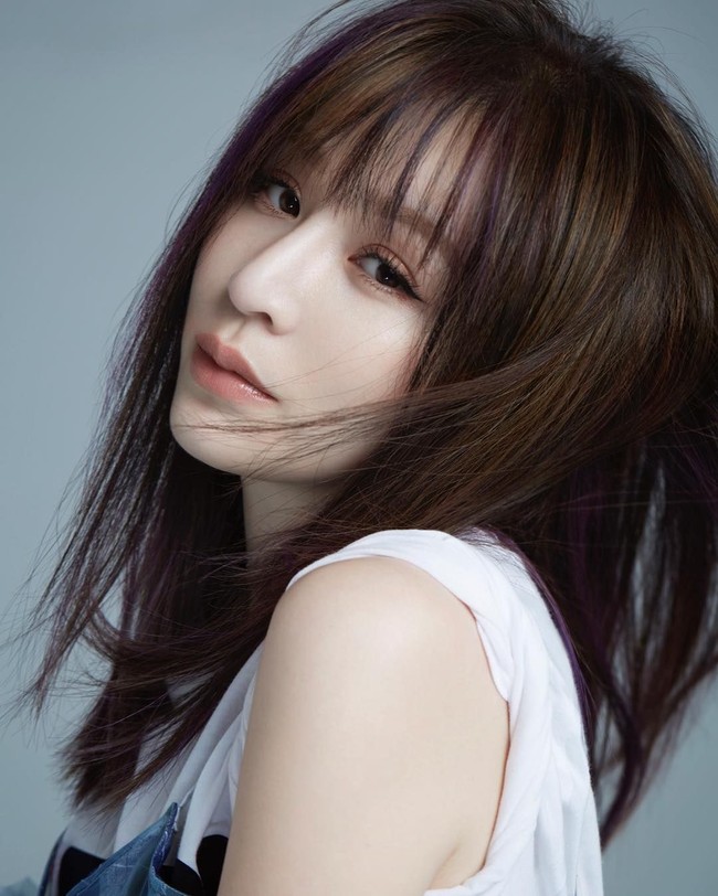 Tak hanya itu, beberapa netizen lainnya juga mengatakan jika penyanyi kelahiran 1982 ini terlihat berbeda dibandingkan dengan foto-foto masa lalunya. Foto: Instagram