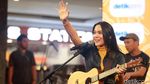 Di-Modus-in Sheryl Sheinafia dengan Sweet Talk