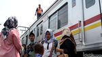 KRL Tanah Abang-Palmerah Ngadat di Kawasan Petamburan