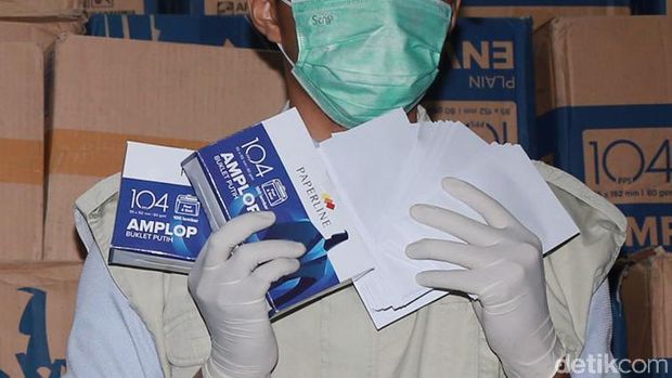 KPK Tabuh Lonceng, Siapa Politikus Masih Berani Main Melenceng?