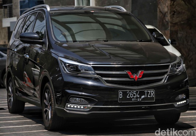 Seberapa Nyaman Mengendarai MPV China Wuling Cortez?