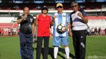 Gaya Sri Mulyani Saat Jadi Pelatih Sepakbola Dadakan