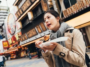 Kota Kamakura Larang Warga Makan di Jalanan Agar Baju Tak Kotor