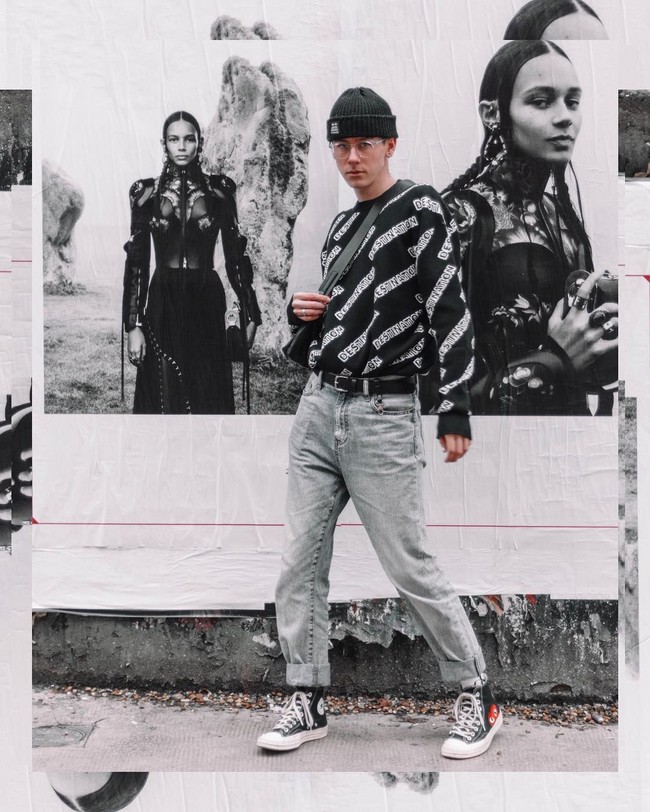 Aku selalu ingin tahu apakah benar alasan orang-orang sangat terobsesi dengan selebriti karena adanya fakta bahwa mereka bisa menjalani kehidupan yang tidak bisa dilakukan semua orang, ungkap Byron, seperti dikutip dari Boredpanda. Foto: Instagram/@tbhbyron