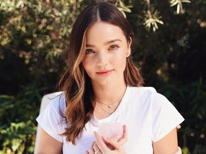 Selamat! Miranda Kerr Umumkan Kehamilan Anak ketiga
