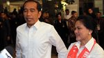 Romantis Banget, Jokowi Rangkul Iriana Saat Tiba di Shangri-La