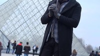 Hello again Musee du Louvre wah sudah berapa kali ke Paris, Zoel? (Instagram/zoelnaghi)