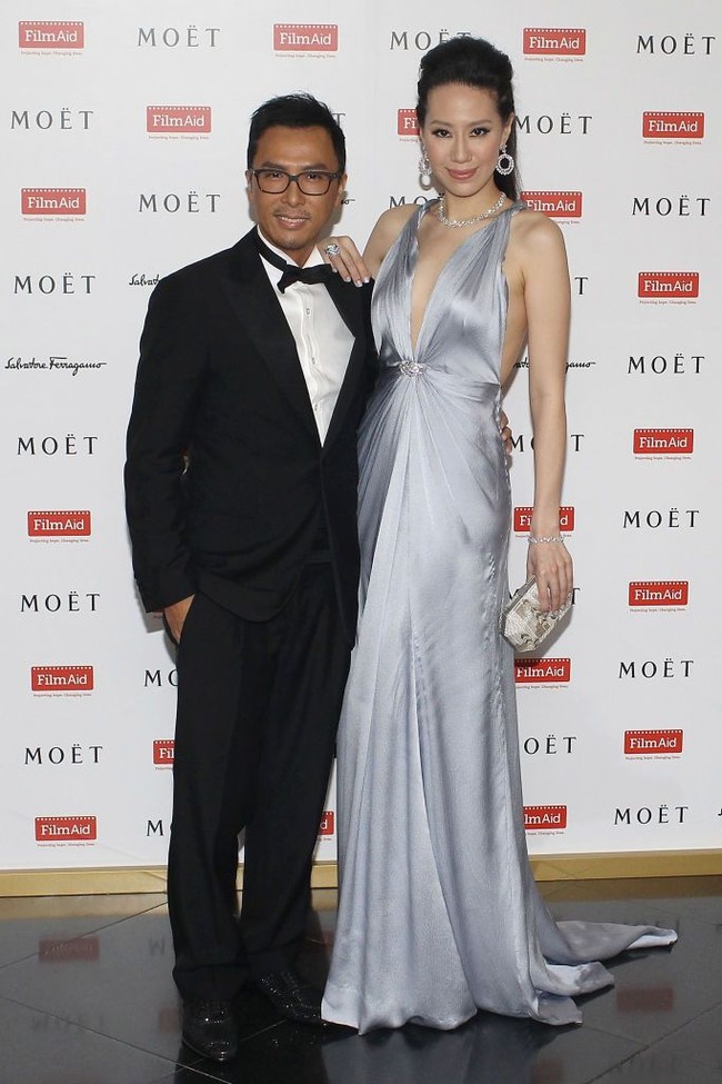 Cissy Wang juga aktif dalam kegiatan kemanusiaan. Ia menjadi bagian dari organisasi non-profit Women Helping Women dan FilmAid. Foto: Getty Images