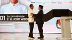 Wefie Prabowo-Jokowi Tutup Debat Keempat Pilpres 2019