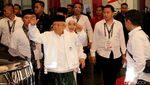 Tiba di Hotel Shangri-La, Maruf Amin Salam Jempol