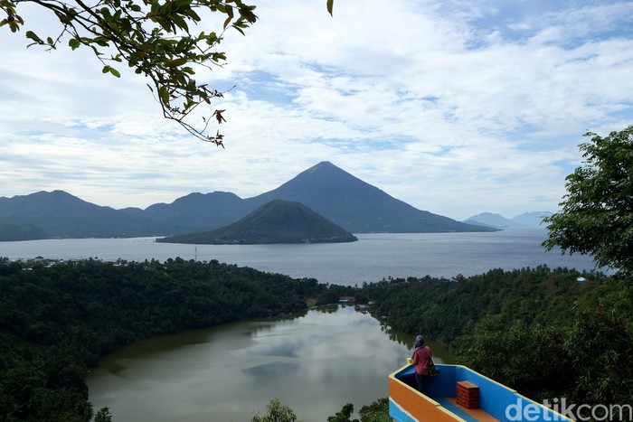 Melihat Keindahan Alam Ternate Seperti Di Lembaran Uang Rp 1000