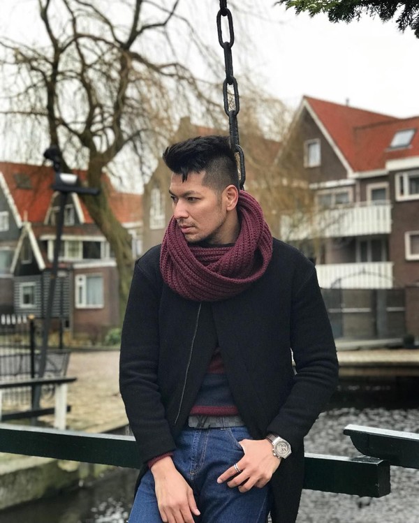 Volendam Village, salah satu destinasi wisata yang tak boleh dilewatkan traveler saat jalan-jalan ke Belanda. Zoel saja datang ke sana (Instagram/zoelnaghi) Volendam Village, salah satu destinasi wisata yang tak boleh dilewatkan traveler saat jalan-jalan ke Belanda. Zoel saja datang ke sana (Instagram/zoelnaghi)