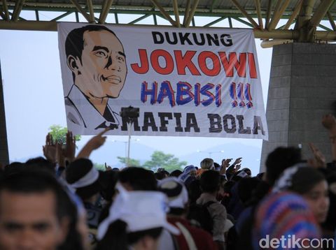 Dianggap Peduli Sepakbola, Tiga Organisasi Bobotoh Dukung Jokowi