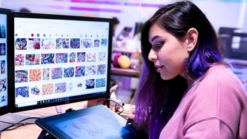 Di luar gaming, Cupquake juga punya channel YouTube buat hewan peliharaannya, termasuk review produk terkait yang kini tak aktif lagi, Vlog, video DIY, dan review mainan. Multi talenta kan? (Foto: Instagram @tiffyquake)