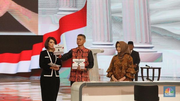 Jokowi Sebut RI tak Bakal Perang, Prabowo: Kata Siapa?