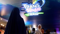 Menjelang kehadiran wahana permainan Trans Studio Theme Park tercanggih se-Asia Tenggara yang akan dibuka beberapa waktu ke depan, rangkaian pembukaan Trans Studio Mall akan diisi dengan tema 600 Jam Transmedia Festival Entertainment Show & Community Gathering.