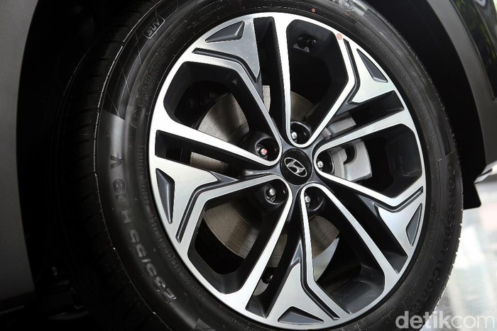 Pelek 2 warna Hyundai