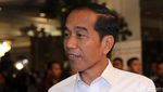 Romantis Banget, Jokowi Rangkul Iriana Saat Tiba di Shangri-La