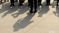 Sebanyak 5.000 personel gabungan Polri dan TNI disiagakan mengamankan debat capres. Polisi membagi pengamanan dalam empat ring.