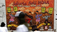Begini penampakan salah satu mural karya seniman yang dilukis di Jalanan Ibukota. Selain itu, Jelang dua minggu pelaksanaan Pilpres dan Pileg serentak pada 17 April 2019, PT. Immobi Solusi Prima, sebuah perusahaan yang bergerak di industri telekomunikasi Indonesia meluncurkan aplikasi berbasis web Ayonyoblos.id. Peningkatan tajam jumlah pemilih golongan putih (Golput) yang ditengarai berbagai lembaga pengamat akan terus meningkat menjadi salah satu pendorong peluncuran aplikasi ini. Situs ini bersifat 100% netral, tidak mendukung paslon manapun.  