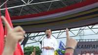 Setelahnya JK menyinggung tentang adanya sosok yang emosional dalam debat capres semalam. Pada Sabtu (30/3) kemarin, memang KPU menggelar debat keempat antarcapres. Artinya bahwa ada tadi malam, ada yang lihat di TV, ada yang tenang, ada yang gemetar. Ada yang marah-marah, pasti bukan Pak Jokowi, ujar JK. (Dok. Istimewa)