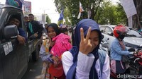 Ketua Pemenangan Prabowo-Sandi Sidoarjo M Muhajirin mengatakan jumlah pendukung dan simpatisan yang hadir di kampanye akbar diperkirakan 60 ribu orang. 