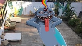 Ia kerap menggambar menggunakan iPad Air, selain itu ia menggunakan iPhone 6S dan amPEn Hybird Stylus. (Foto: Instagram/subwaydoodle)