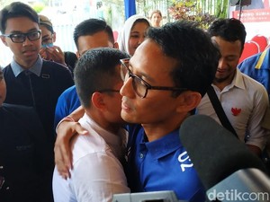 Usai Berkaca-kaca di Surabaya, Sandiaga Melihat Tangis di Malang