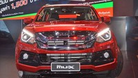 Di sisi pencahayaan Isuzu MU-X juga menghadirkan lampu utama proyektor LED dengan DRL LED dan lampu ekor LED. Foto: Dok. Indianautosblog