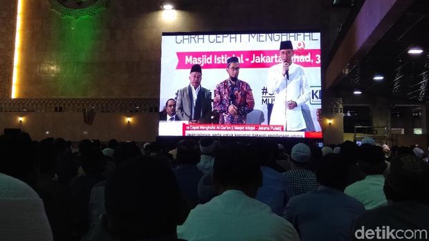 AHY Hadiri Doa Bersama untuk Ani Yudhoyono di Masjid Istiqlal