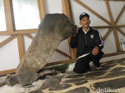 Cerita Kekuatan Magis Batu Lonceng di Bandung Barat