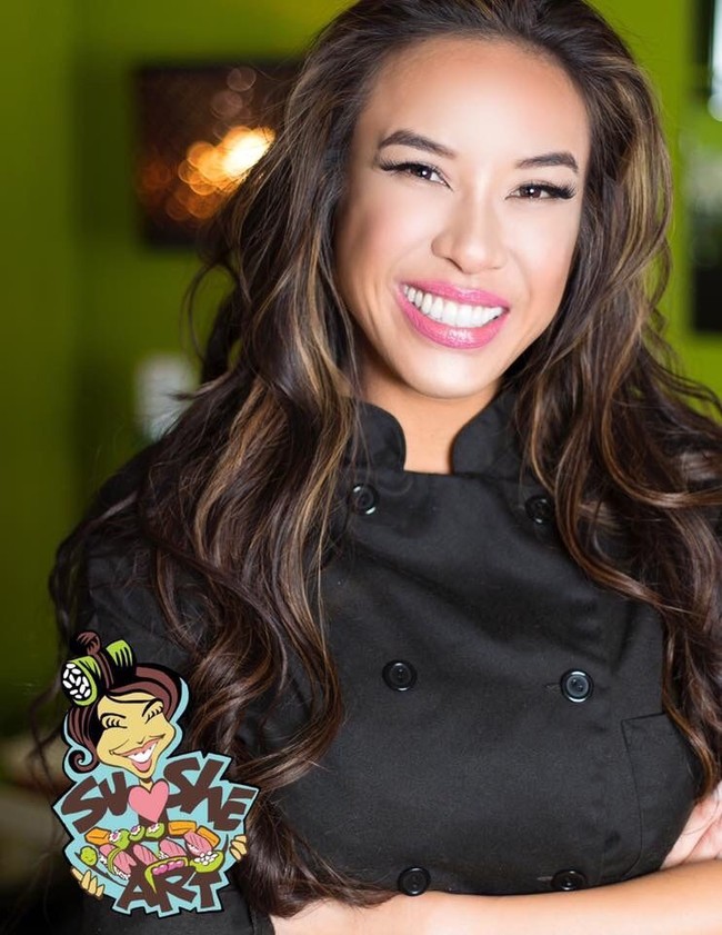 Sementara itu, petinju asal Bulgaria ini dalam keterangan yang dibagikannya di Twitter mengklaim bahwa ia dan Jenny adalah teman dekat. Senang bertemu dengan Jenny, ia pun memberikan ciuman. Foto: Dok. Facebook Jenny Sushe