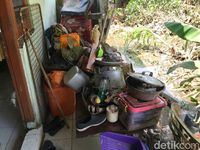 Perabotan rumah yang rusak 