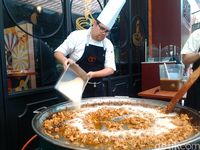 Ada Tortilla dan Paella Autentik Spanyol di Resto Klasik Ini