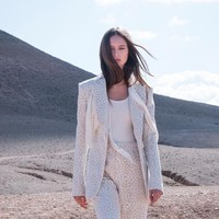 Didit juga merilis busana setelan blazer dan celana yang bisa jadi pilihan wanita untuk tampil stylish ke kantor. Foto: Dok. Didit Hediprasetyo