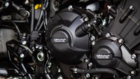 Dengan modifikasi seperti ini, Yamaha Niken tidak lagi dikhususkan sebagai motor penjelajah bermesin 900cc. Modifikasi ini juga menunjukkan bahwa modifikasi yang bentuknya tidak lazim ini bukanlah hal yang sulit dan tentunya juga menghasilkan karya modifikasi yang ciamik. Foto: Pool (Yamaha Motor Australia)