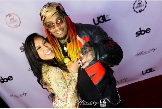 Kontributor Vegas Sport Daily ini mengungkapkan bahwa ia diminta Kubrat untuk merekam video ciuman itu. Jenny pun mengaku tidak menghapusnya dan malah mengunggahnya karena ia ingin orang-orang melihat apa yang telah dilakukan Kubrat. “Saya ingin dia bertanggung jawab,” kata Jenny. Foto: Dok. Facebook Jenny Sushe