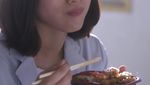 Mengintip Asyiknya Kulineran Satomi Ishihara, Wanita Tercantik di Asia