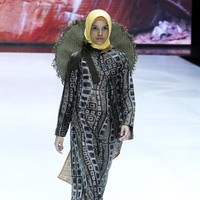 Fashion show busana muslim Shafira ini mengangkat tema bertajuk World Wonderer di Indonesia Fashion Week 2019, Jakarta Convention Center, Senayan, Jakarta. Jumat, [29/03/2019]. Foto: Mohammad Abduh/Wolipop